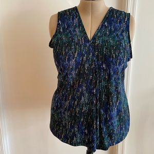 Dana Buchman sleeveless blouse. Blue green and white